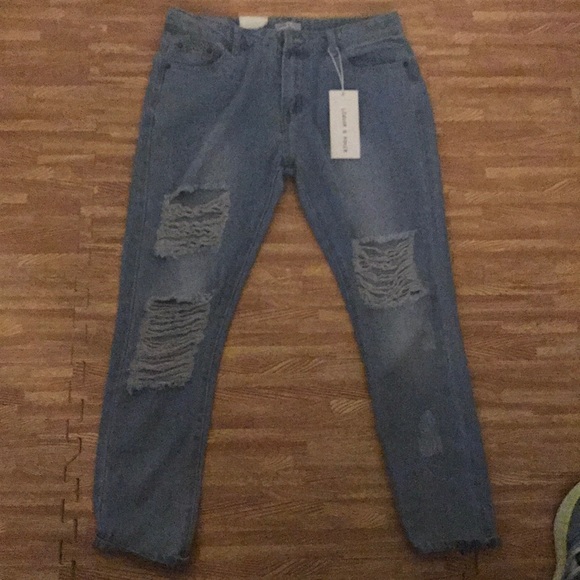 Brand new ripped jeans - Picture 2 of 4